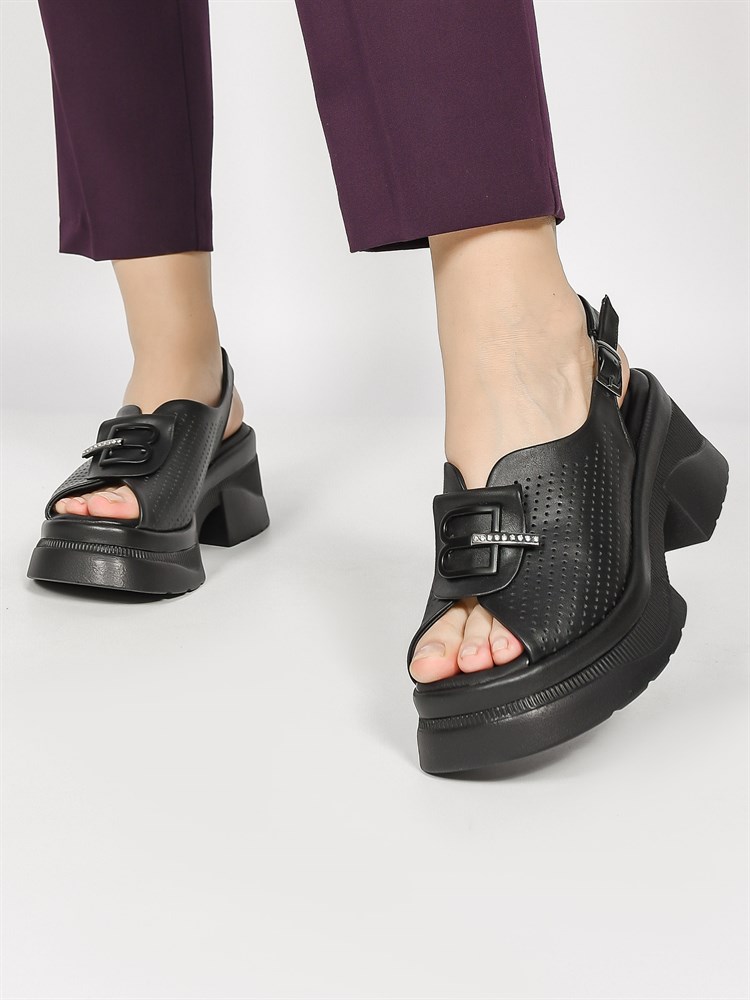 Босоножки женские