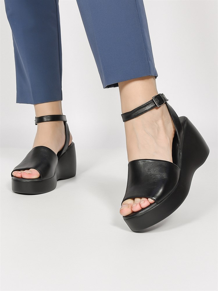 Босоножки женские