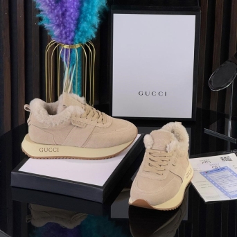 Кроссовки женские зимние GUCCI замшевые бежевые 36-40