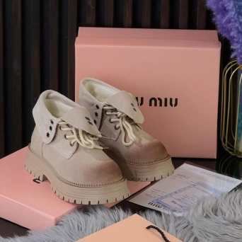 Ботинки женские зимние MIU MIU замшевые бежевые