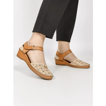 Босоножки женские летние натуральная кожа бежевые 100-B52-02